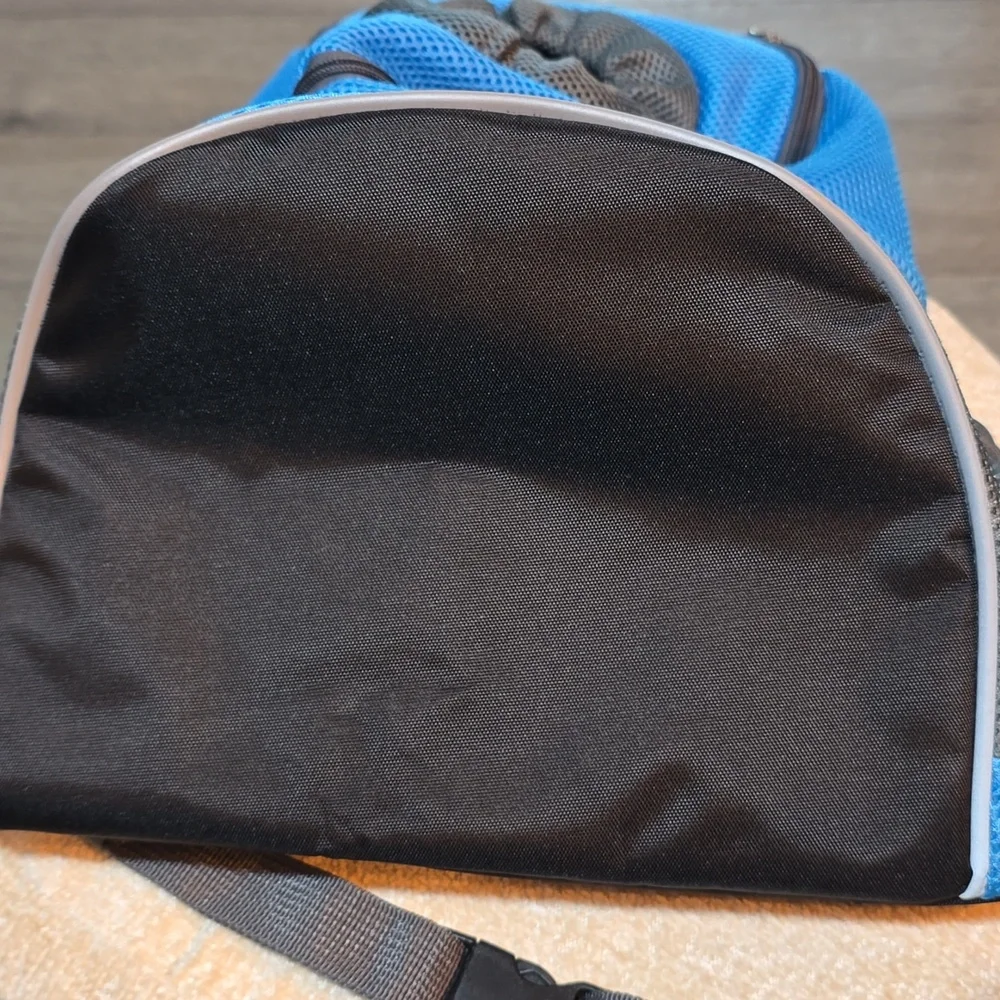 Mesh Pet Carrier Backpack - Black and Gray Large 10 -14 Lbs
